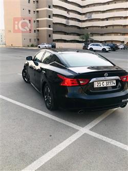 Nissan Maxima